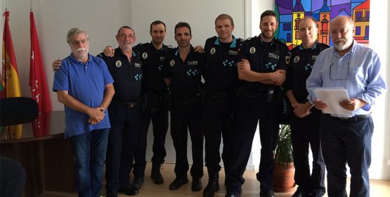 Reconocimiento a 10 policías locales Imagen de la noticia Reconocimiento a 10 policías locales