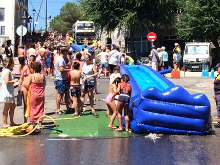 Imagen de la noticia Lánzate por un tobogán gigante de agua