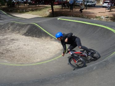 Pump track y combat. Fiesta y deporte Imagen de la noticia Pump track y combat. Fiesta y deporte