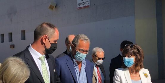 El Consejero de Educación y Juventud visita las obras de ampliación del IES Alpedrete Imagen de la noticia El Consejero de Educación y Juventud visita las obras de ampliación del IES Alpedrete