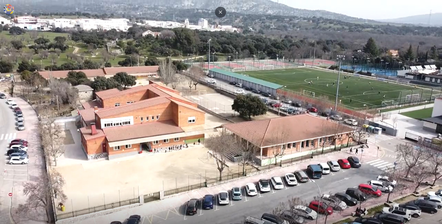 Imagen de la noticia La concejal de Educación, Ana Piñeiro envía una carta al consejero de Educación solicitando el arreglo urgente de la pista deportiva del Colegio Santa Quiteria