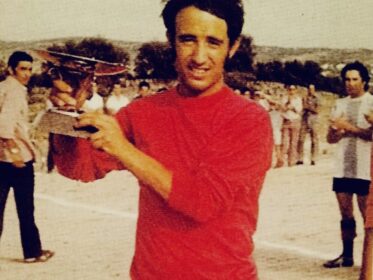 Homenaje: El Campo de Fútbol municipal lleva el nombre de Pepe Morales Imagen de la noticia Homenaje: El Campo de Fútbol municipal lleva el nombre de Pepe Morales