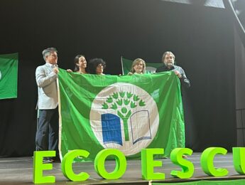Imagen de la noticia El CEIP El Peralejo obtiene un nuevo reconocimiento por su compromiso con el medio ambiente