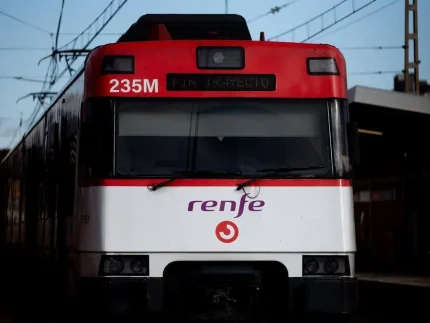 Imagen de la noticia Obras en la C-8b: Renfe suspende el tramo Villalba-Cercedilla del 10 al 12 de octubre y ofrece autobuses alternativos.